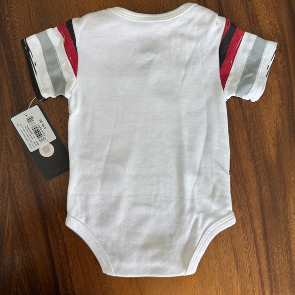 NWT MLS Atlanta United FC Kids One Piece - Red, Black, and White Size 0-3M - Picture 3 of 3